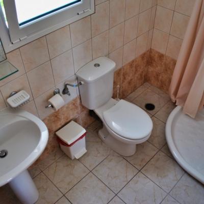 Family Maisonette Bathroom